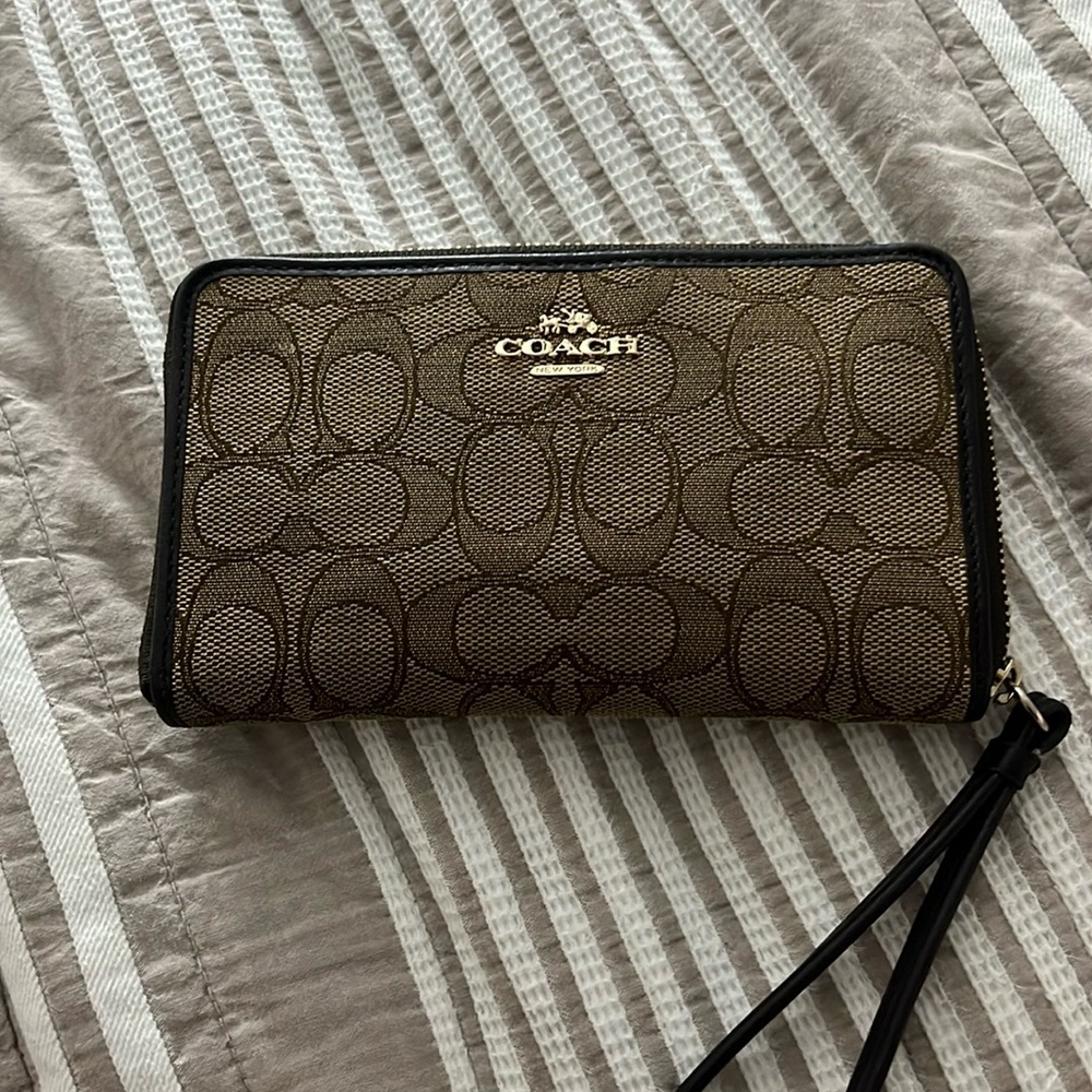 Coach brown/black wristlet